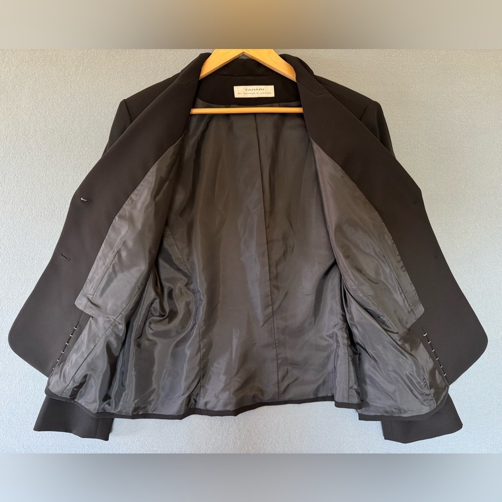 Vintage Tahari by Arthur S. Levine Black Blazer Shoulder Pads Metal Ring Accents - Picture 8 of 12